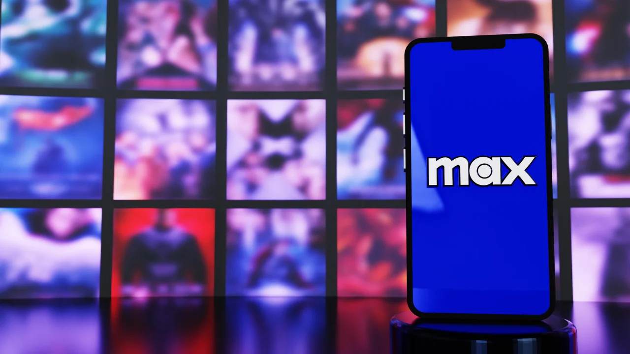 Téléphone portable avec l'application MAX ouverte
