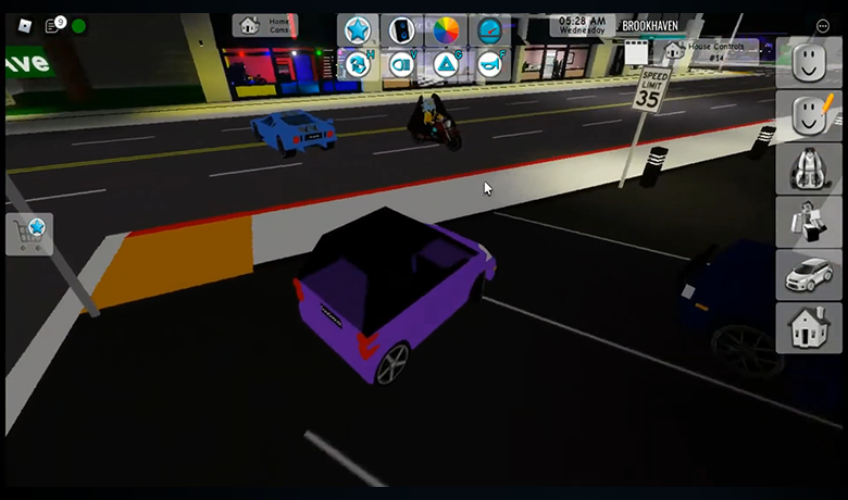 Captura de pantalla del juego que contiene un automóvil morado circulando por una pista.